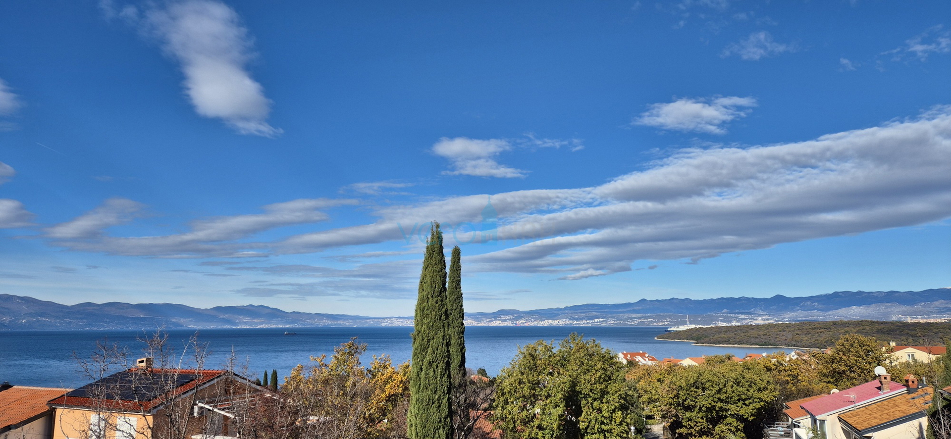 Njivice, otok Krk, stan sa prekrasnim pogledom na more, prodaja