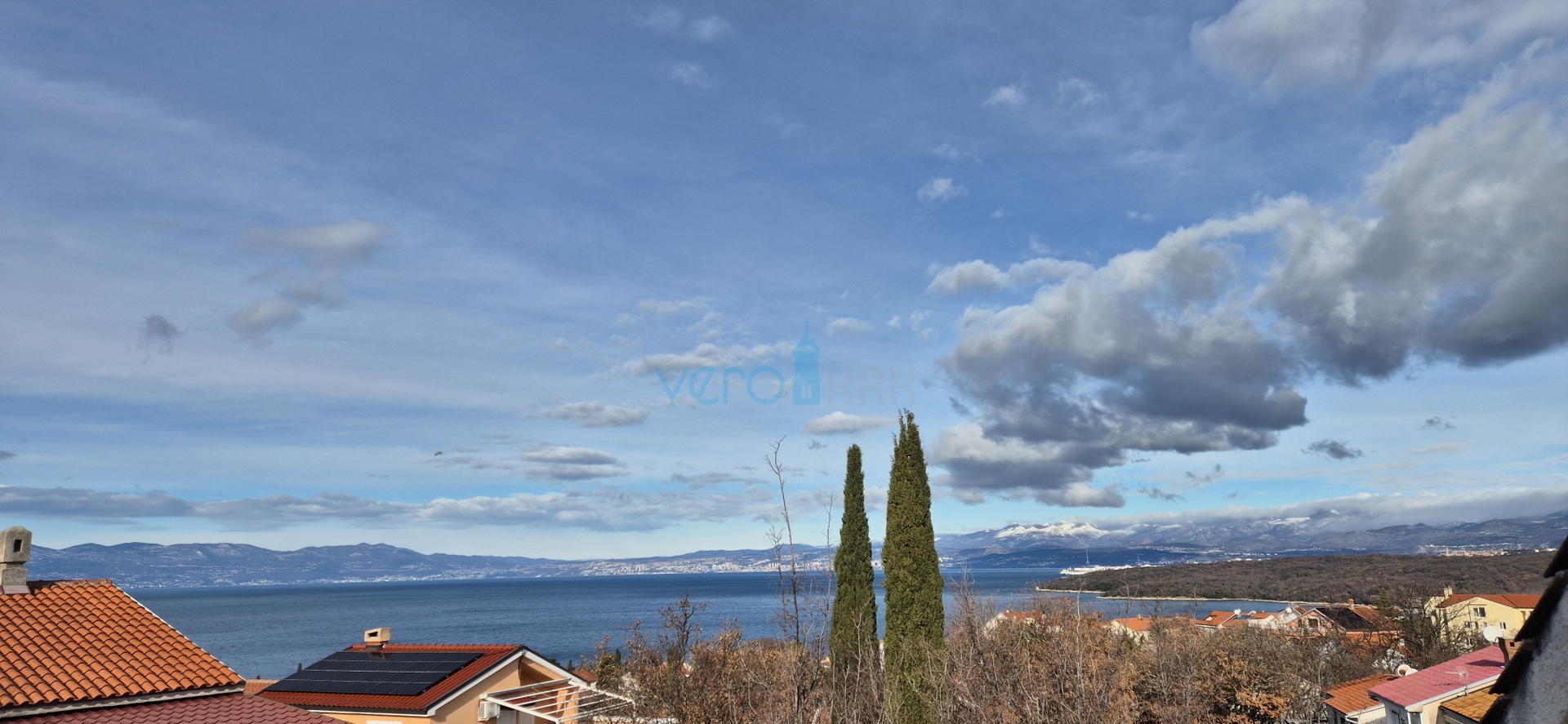 Njivice, otok Krk, jednosoban stan sa prekrasnim pogledom na more, prodaja