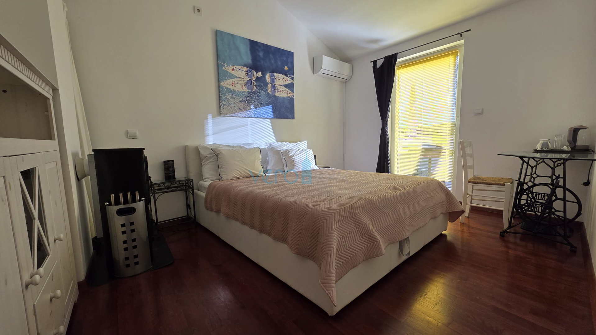 Otok Krk, Dobrinj, okolica, Renovirana kamena kuća sa bazenom, prodaja