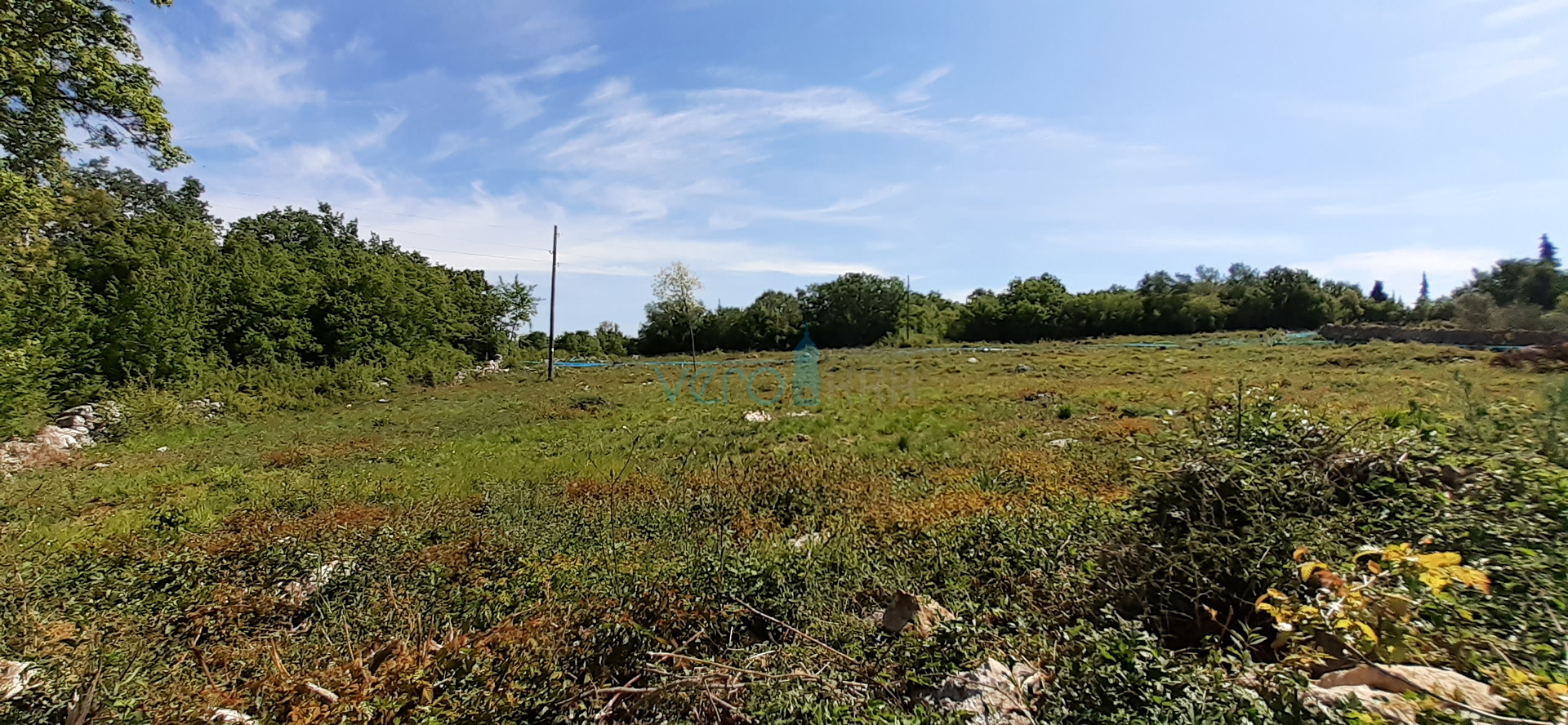 Otok Krk, zapadni dio otoka, Milohnić, zemljište sa projektom za gradnju, 1654 m2 na odličnoj lokaciji, prodaja