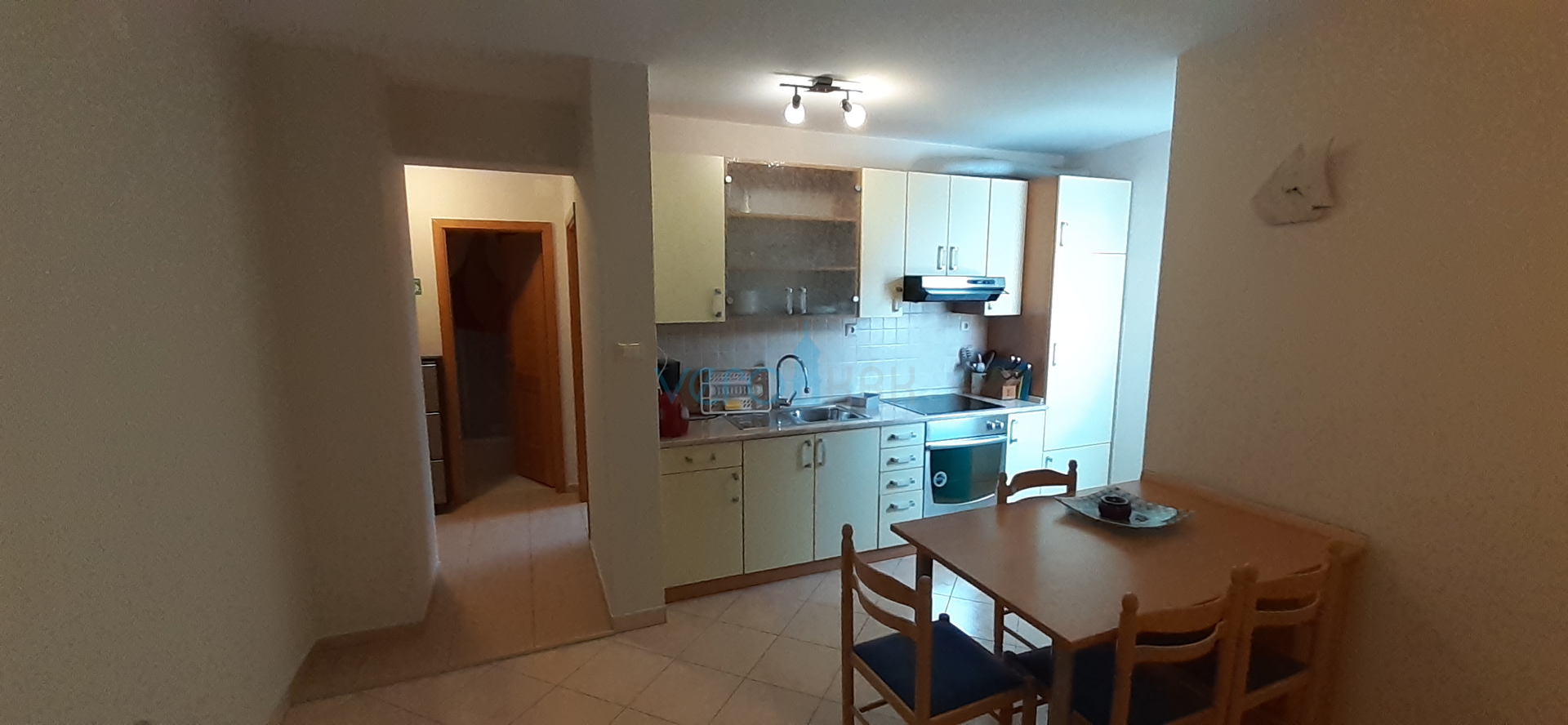 Otok Krk, Malinska, kuća sa apartmanima i ugostiteljskim objektom