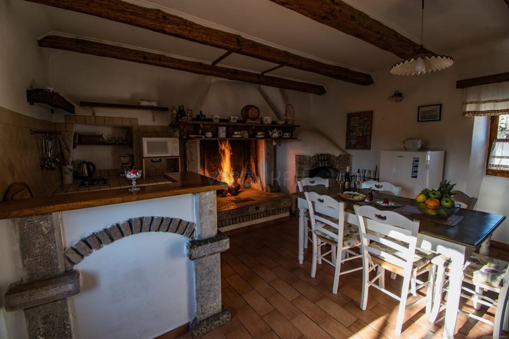 Otok Krk, Vrbnik okolica, rijetkost na tržištu, autohtona kamena vikendica sa bazenom