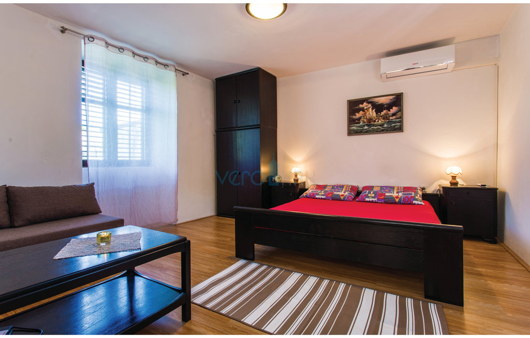 Šilo, otok Krk, okolica, dvojna kuća sa 3 apartmana i pogledom na more