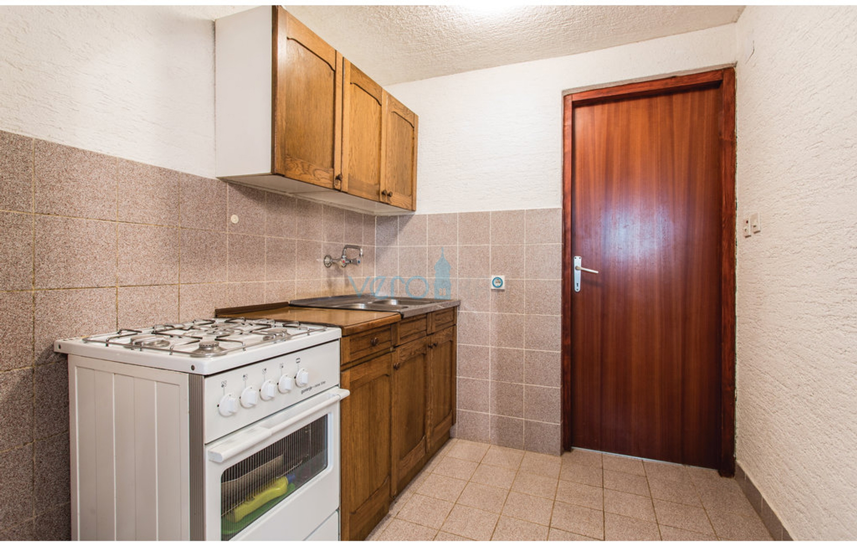 Šilo, otok Krk, okolica, dvojna kuća sa 3 apartmana i pogledom na more