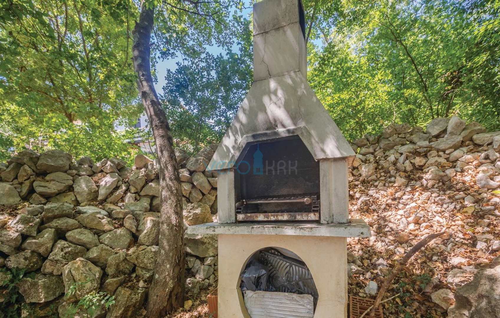 Šilo, otok Krk, okolica, dvojna kuća sa 3 apartmana i pogledom na more