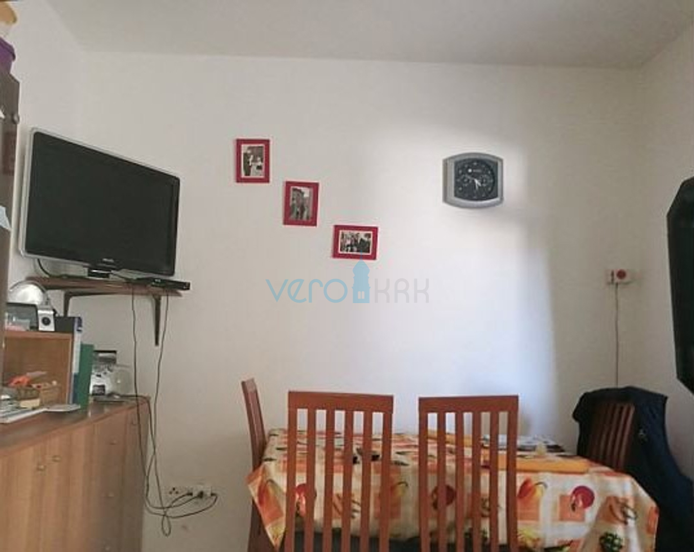 Njivice, otok Krk, dvosoban apartman 60m2, okućnica 280m2, garaža, pogled, prodaja