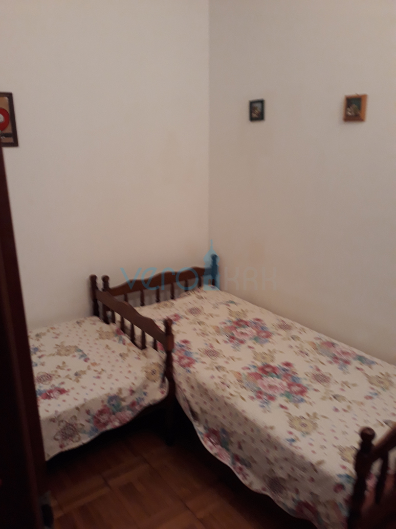 Malinska, okolica, ugostiteljski objekt sa kućom i okućnicom