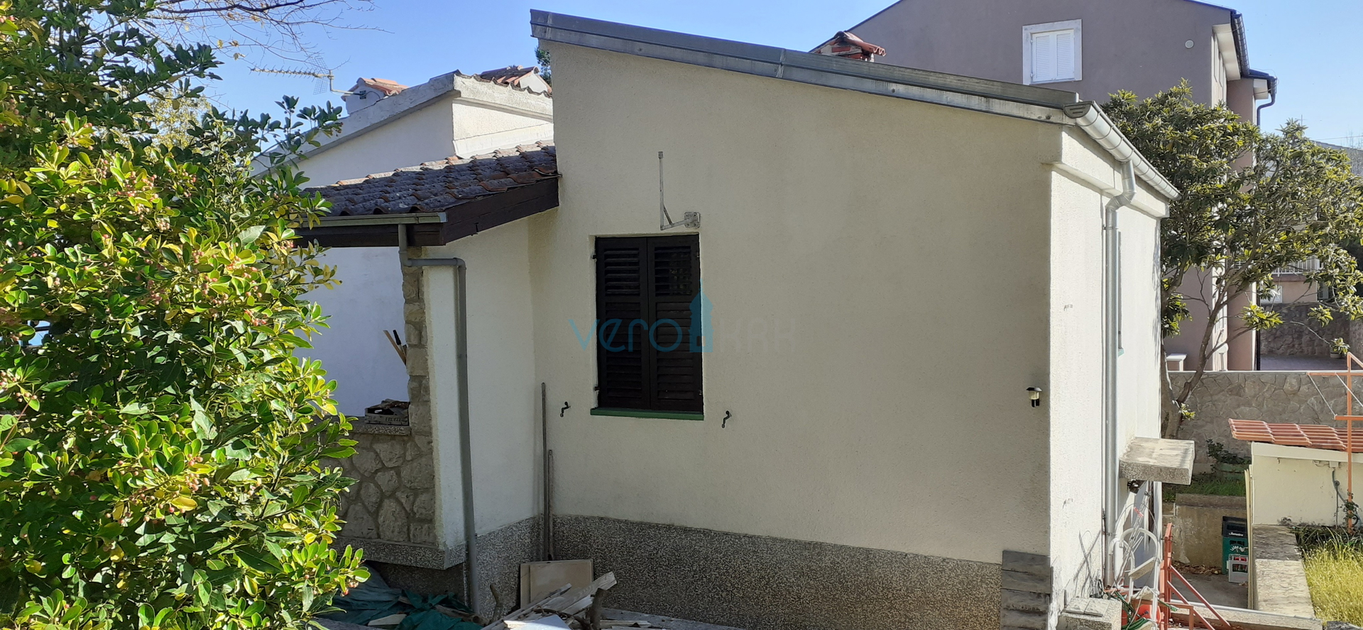 Malinska, okolica, ugostiteljski objekt sa kućom i okućnicom