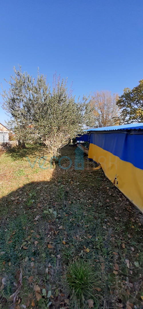 Malinska, okolica, ugostiteljski objekt sa kućom i okućnicom