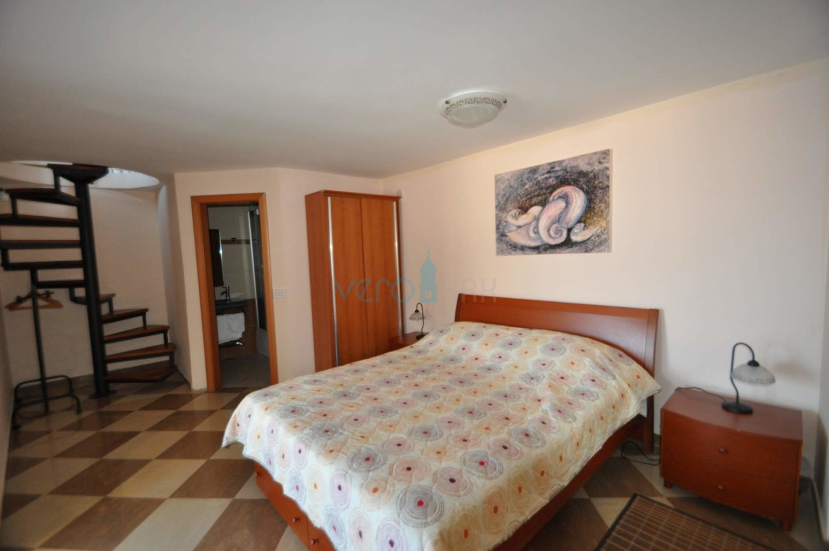 Vrbnik, otok Krk, unikatna kuća na stijeni iznad mora