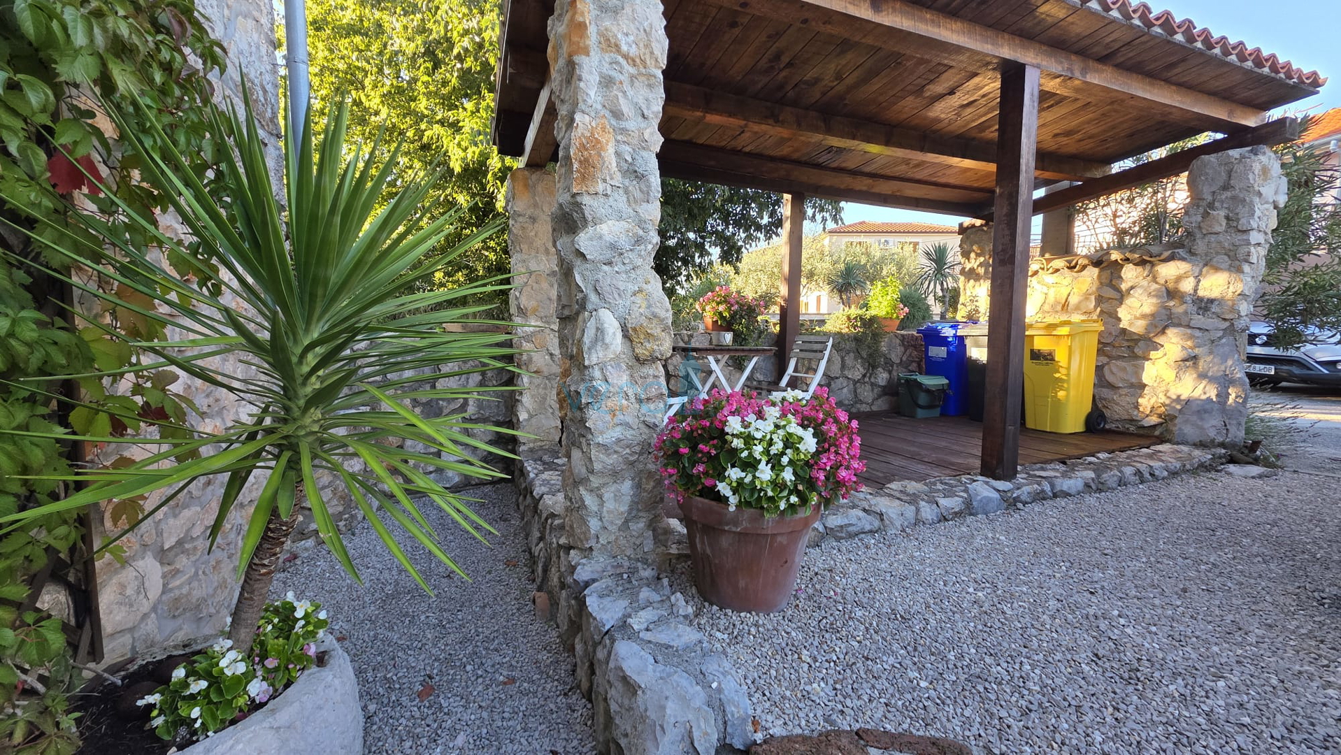 Otok Krk, Dobrinj, okolica, Renovirana kamena kuća sa bazenom, prodaja