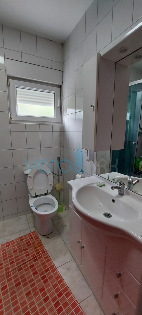 Uvala Soline, otok Krk, trosoban stan na katu sa pogledom na more na 200m