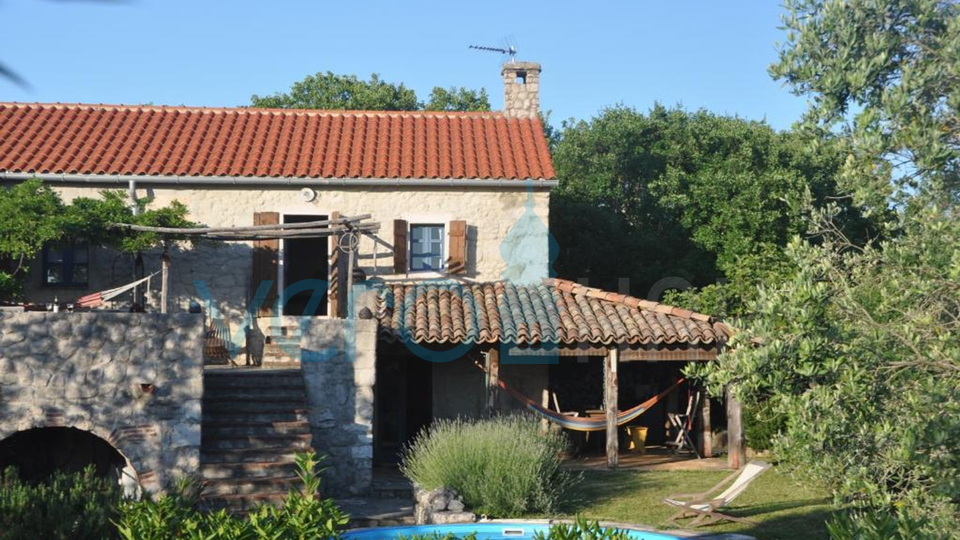 Dobrinj, Umgebung, freistehendes Steinhaus mit Pool und Garten