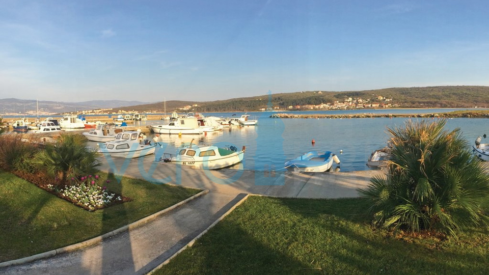 Čižići, Insel Krk, Maisonette-Wohnung mit Garten und Meerblick