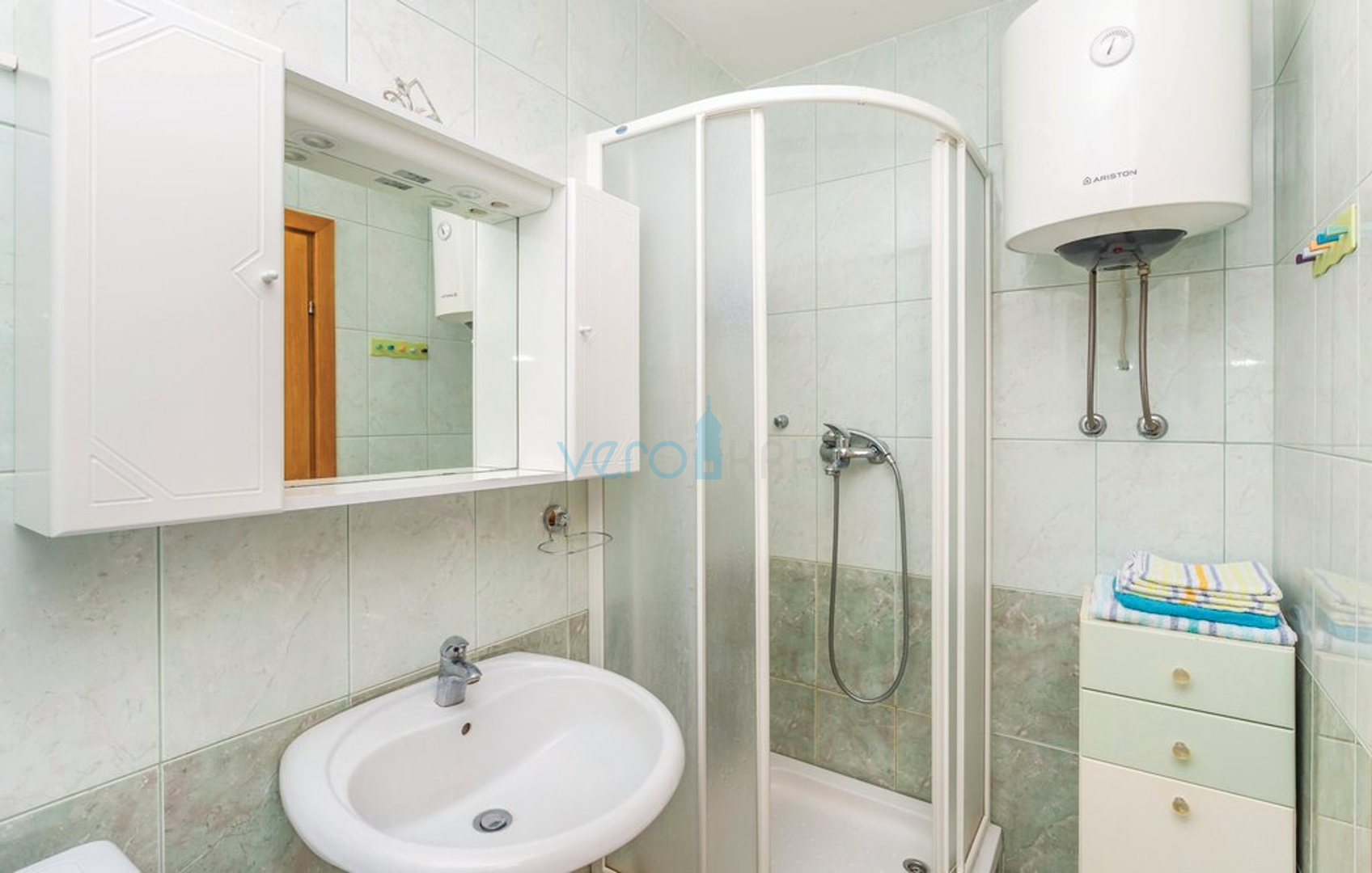 Čižići, otok Krk, dvoetažni stan 83 m2 sa pogledom na more,prodaja,najam