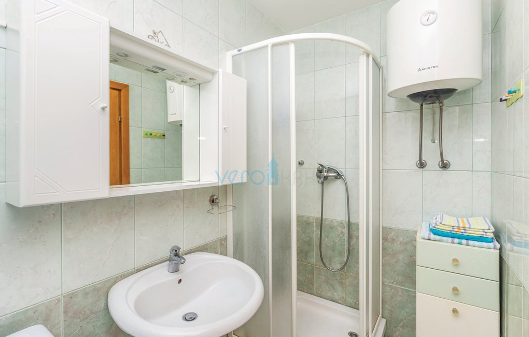 Čižići, Insel Krk, zweistöckige Wohnung 83 m2 mit Meerblick, Verkauf, Vermietung