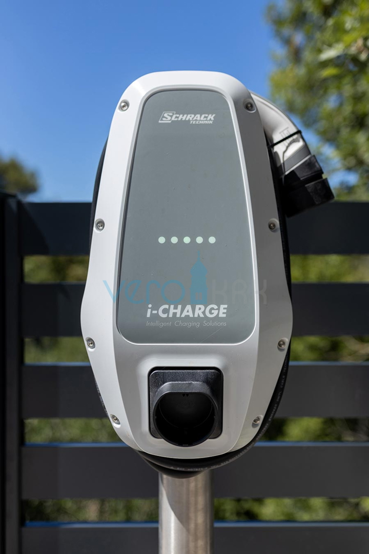 Malinska, luxury apartment with pool, view, garden, 80m to the sea, for sale