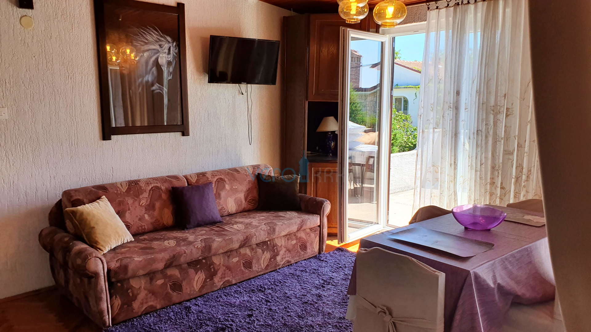 Grad Krk, šira okolica, samostojeća kuća sa 5 apartmana i pogledom na more