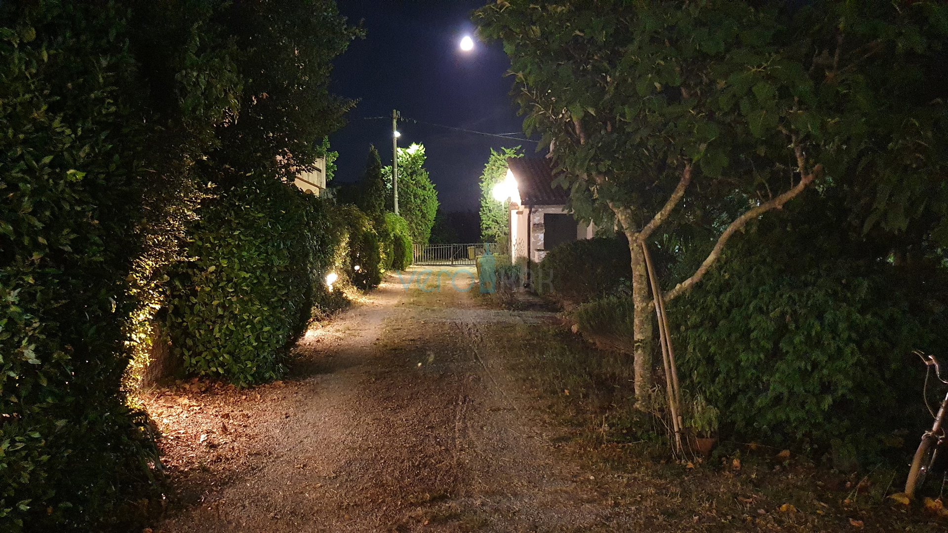 Grad Krk, šira okolica, samostojeća kuća sa 5 apartmana i pogledom na more