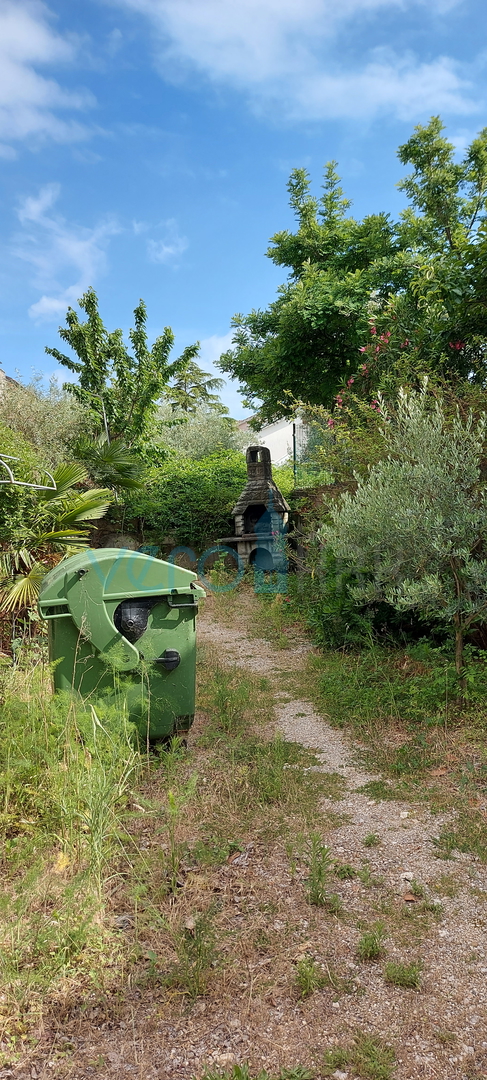 Grad Krk, Samostojeća kuća na odličnoj lokaciji, prodaja