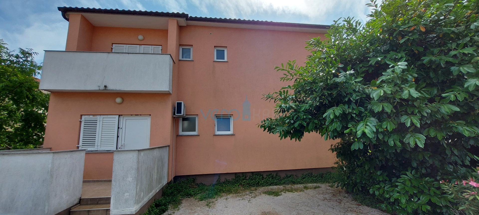 Grad Krk, Samostojeća kuća na odličnoj lokaciji, prodaja