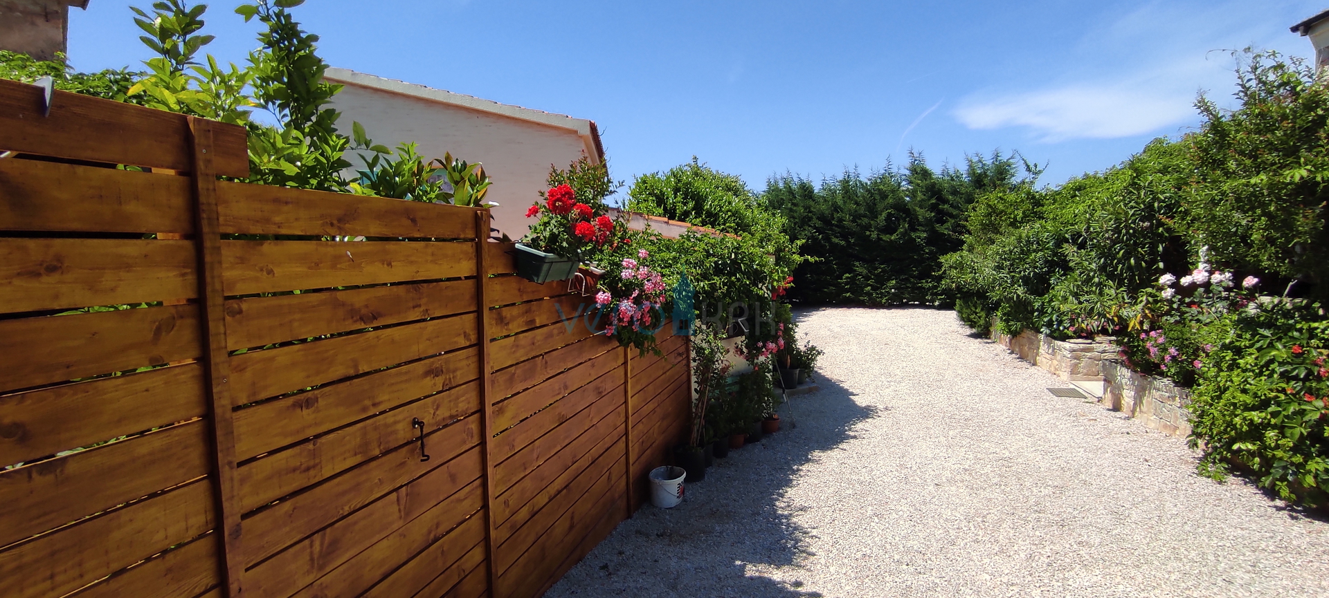 Dobrinj, wider area, Stone house with swimming pool and auxiliary building in a quiet location