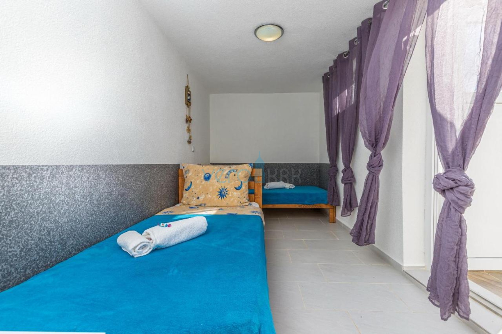 Crikvenica, Grižane, Samostojeća kuća sa pomoćnim objektom i bazenom, prodaja