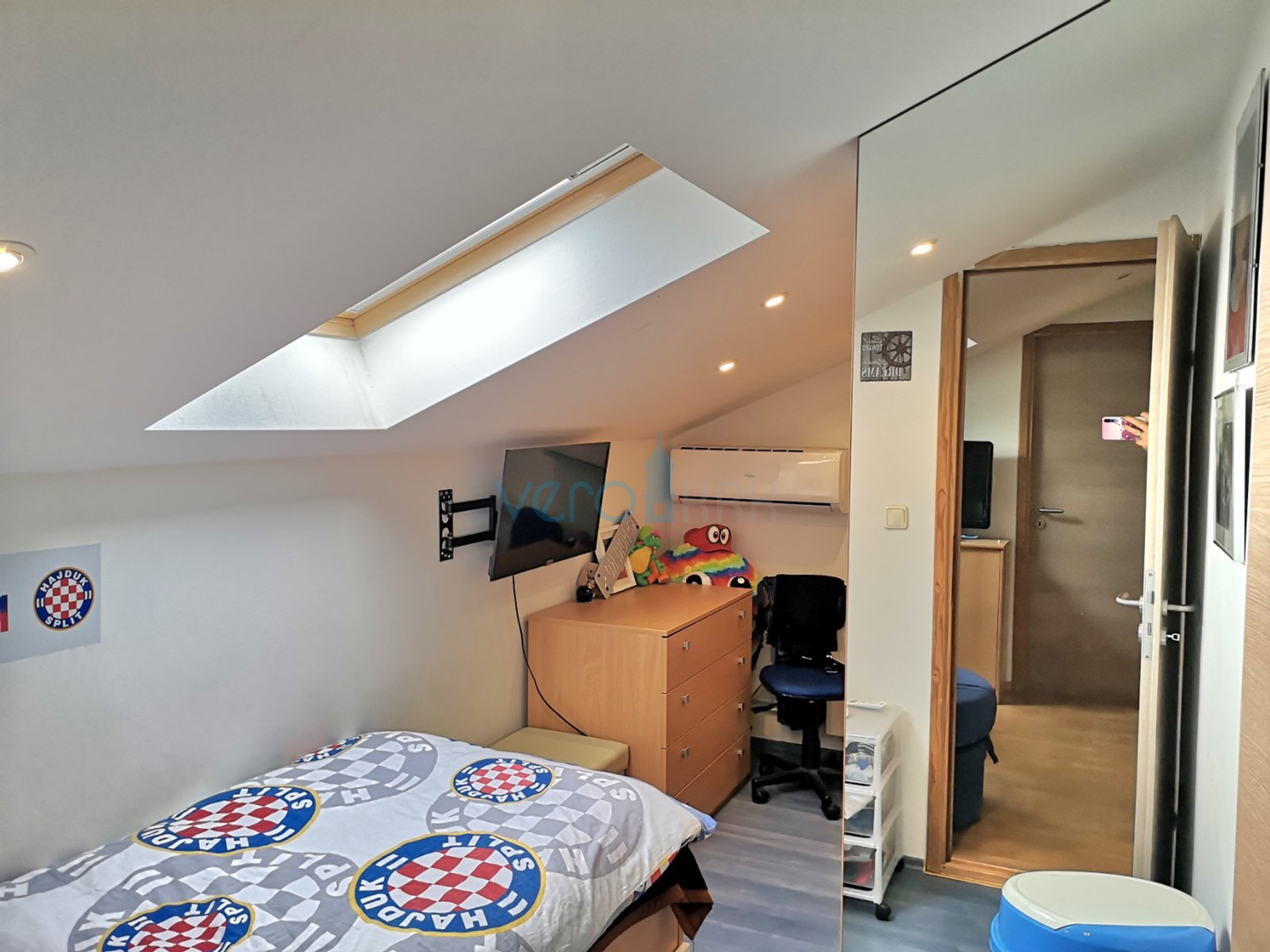 Malinska, Dvoetažni stan s pogledom na more