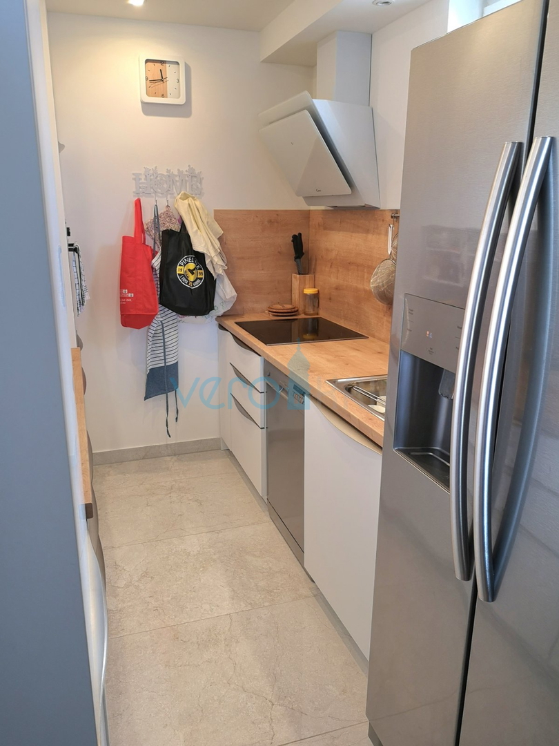 Malinska, Dvoetažni stan s pogledom na more