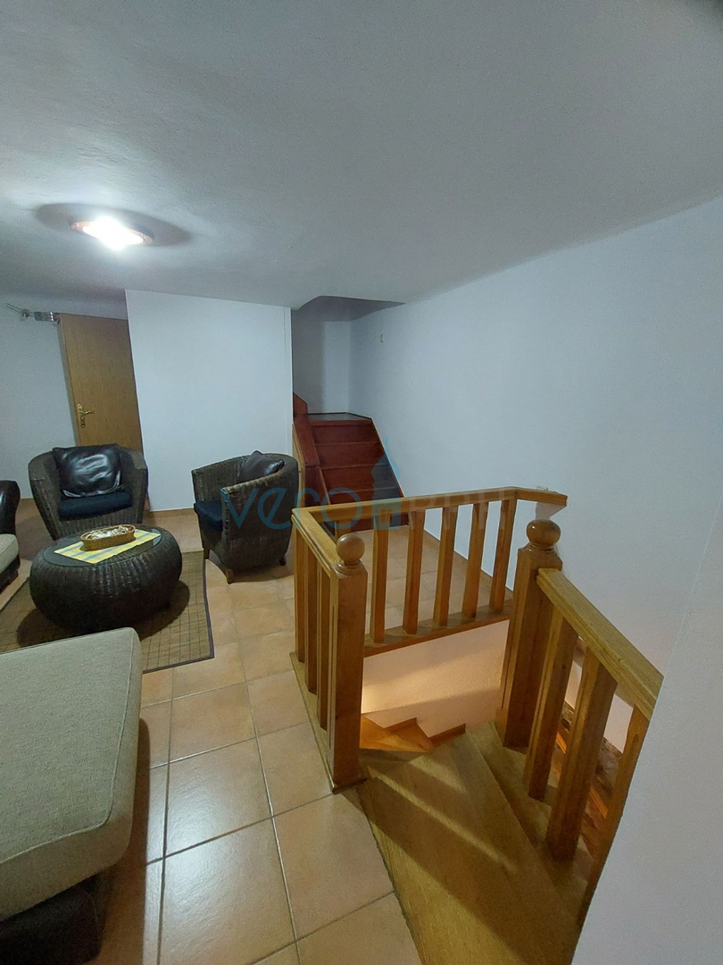 Omišalj, stara jezgra, renovirana kamena kuća, 140m2, prodaja