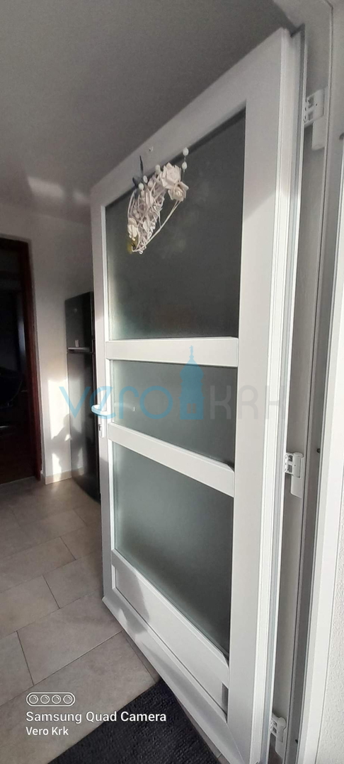 Krk, weitere Umgebung, Wohnung 55m2, Garten 59m2, Aussicht, Verkauf