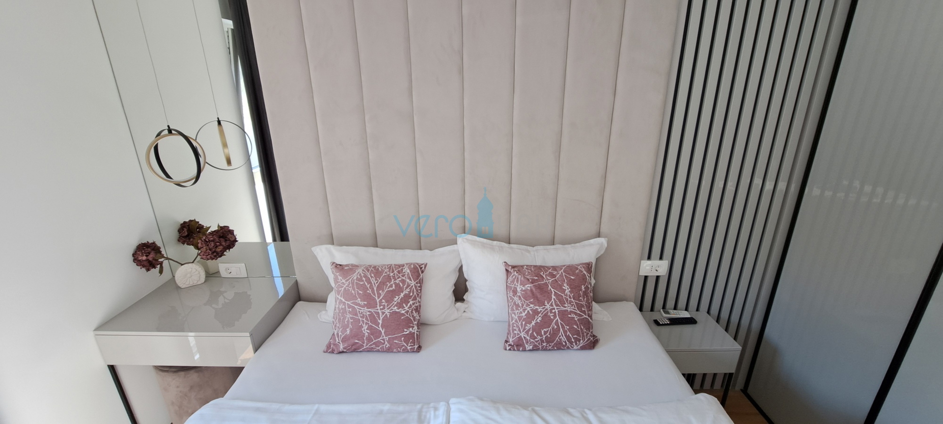 Malinska, okolica, luksuzan stan 88 m2 na katu novoizgrađene vile sa pogledom i bazenom, prodaja