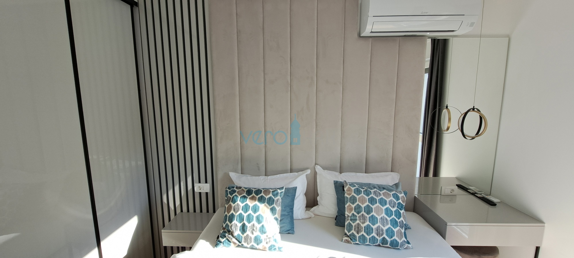 Malinska, okolica, luksuzan stan 88 m2 na katu novoizgrađene vile sa pogledom i bazenom, prodaja