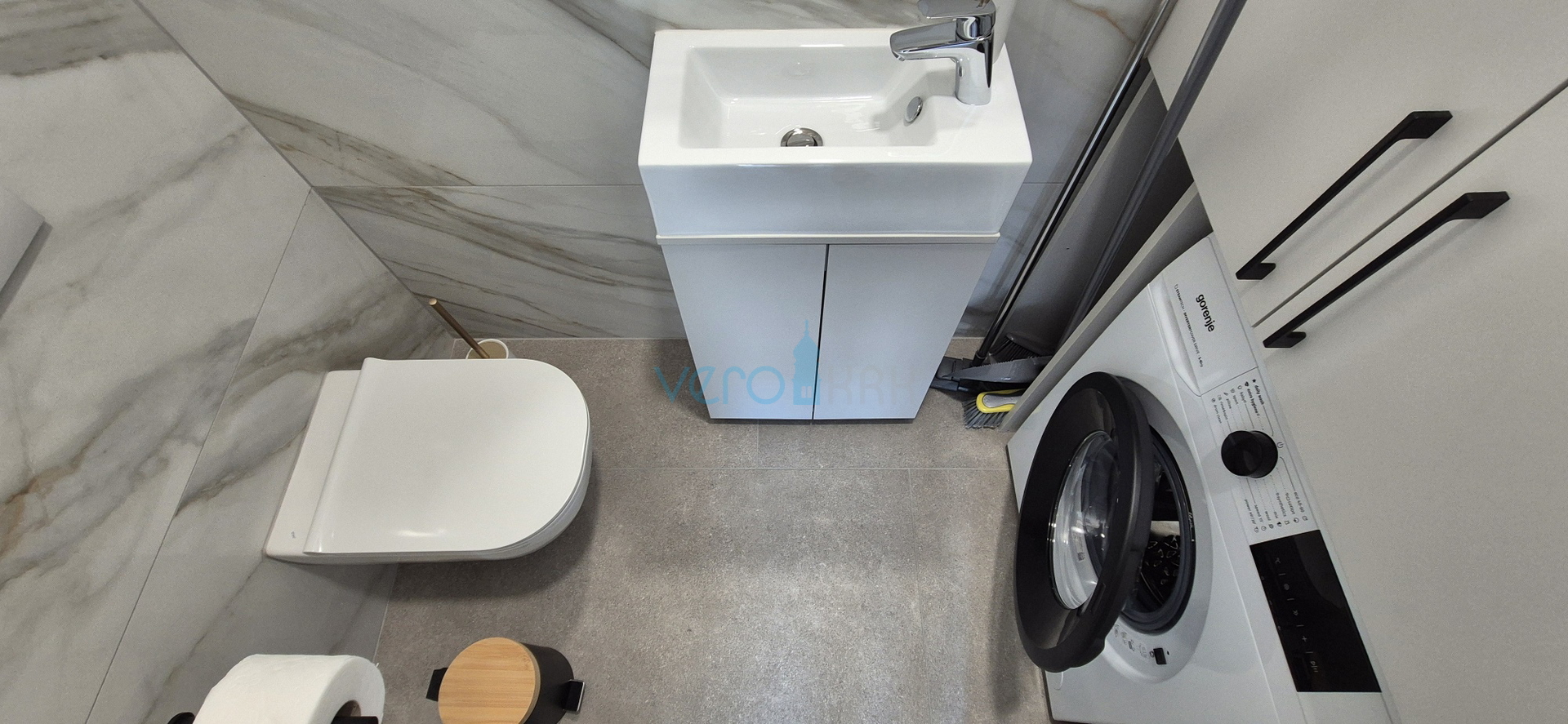 Malinska, centar, novogradnja, dvojna kuća, okućnica, prodaja