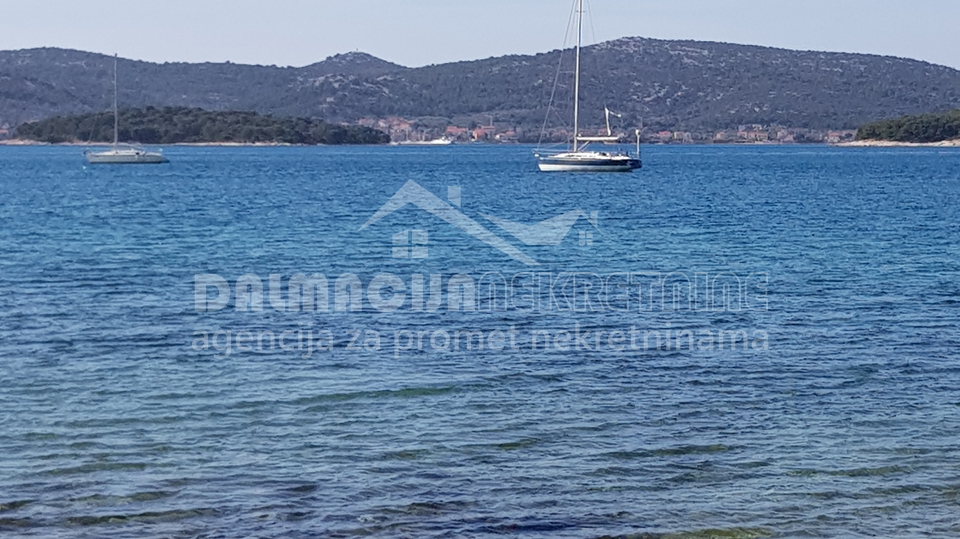 Biograd, građevinsko zemljište u neposrednoj blizini mora