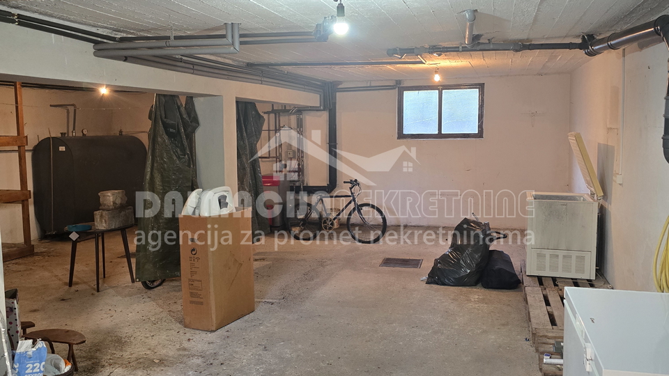 Casa&comma; 300 m2&comma; Vendita&comma; Zadar - Skro&ccaron;e