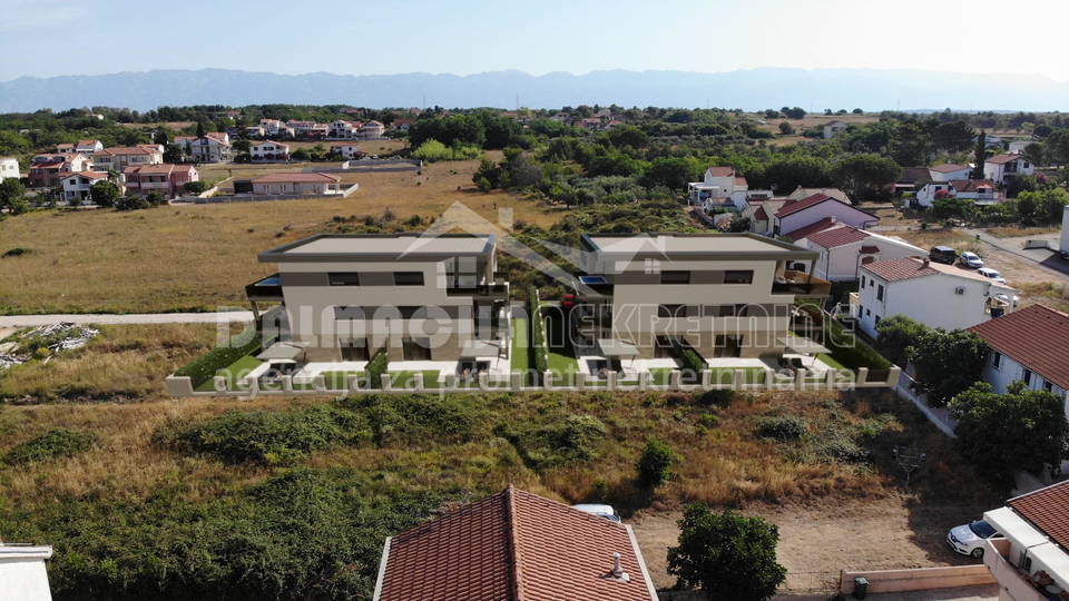 Zadar, Privlaka, apartmaji v novogradnji 200 m od morja