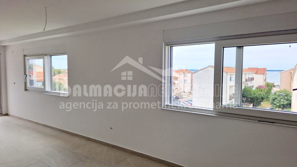 Zadar, Privlaka, apartmaji v novogradnji 200 m od morja