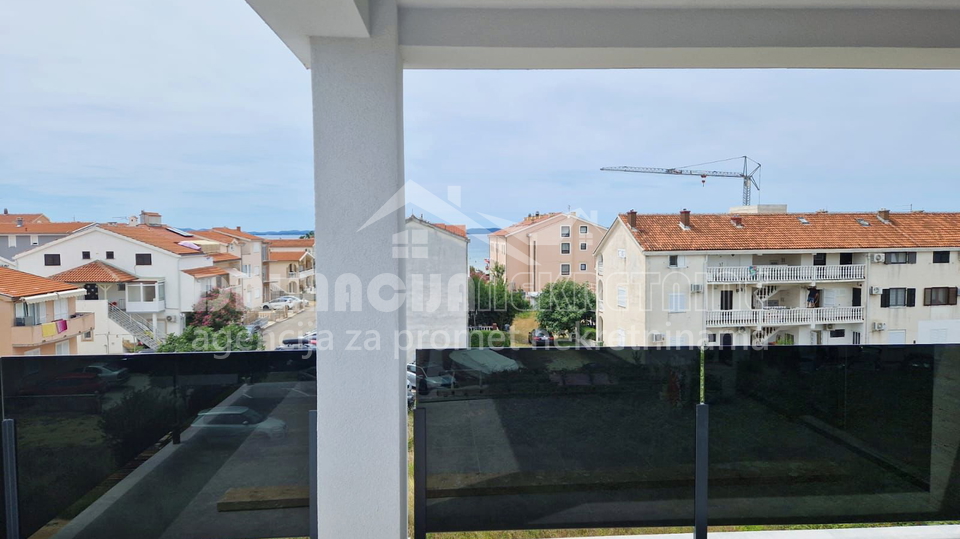 Zadar, Privlaka, apartmaji v novogradnji 200 m od morja