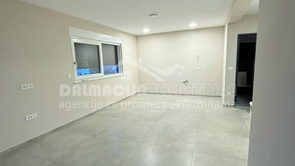 Zadar, Privlaka, apartmaji v novogradnji 200 m od morja