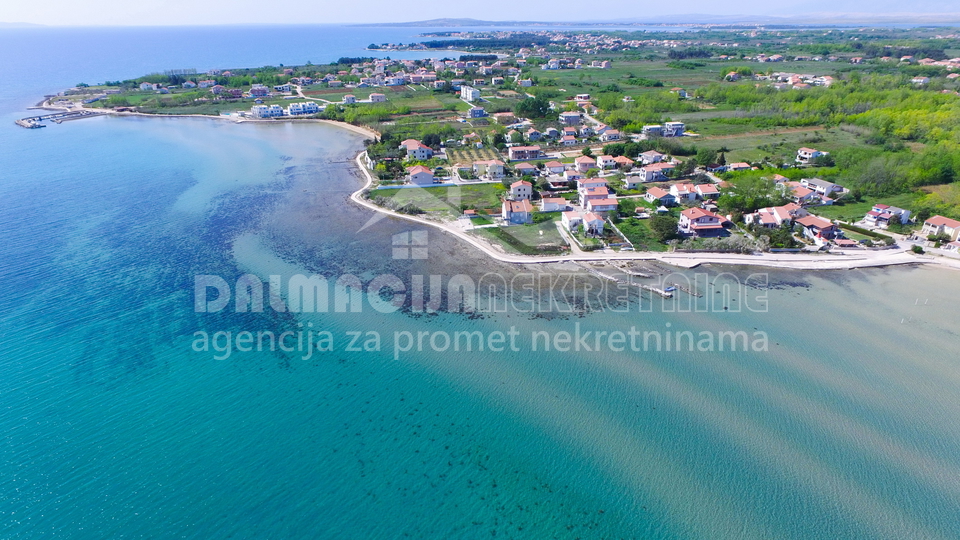 Privlaka kod Zadra, stan 85 m2, 250 m od mora