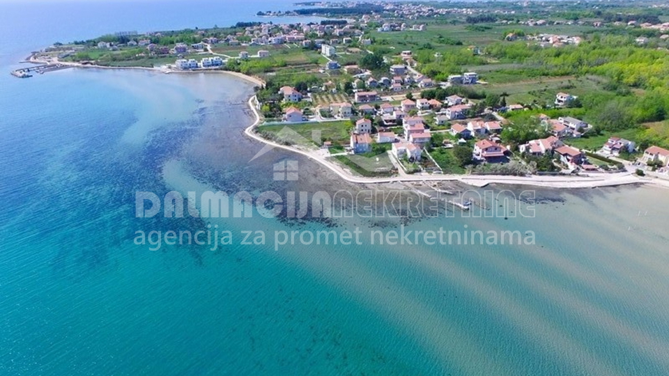 Privlaka kod Zadra, stan 85 m2, 250 m od mora