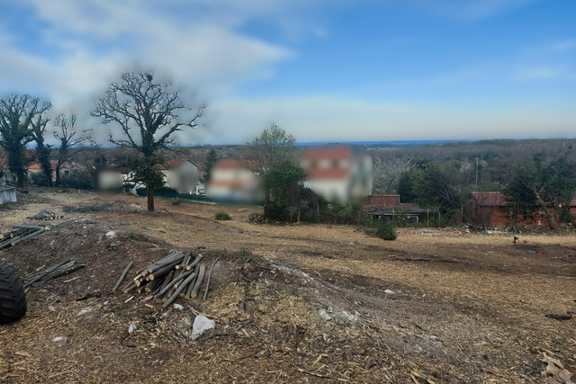 Terreno edificabile a destinazione residenziale con vista mare a Brtonigla.