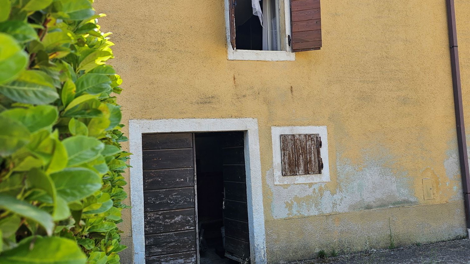 Istrisches Steinhaus in der Nähe von Brtonigla mit Meerblick