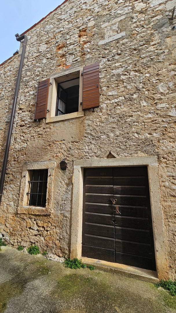 Ein charmantes istrisches Steinhaus in Brtonigla