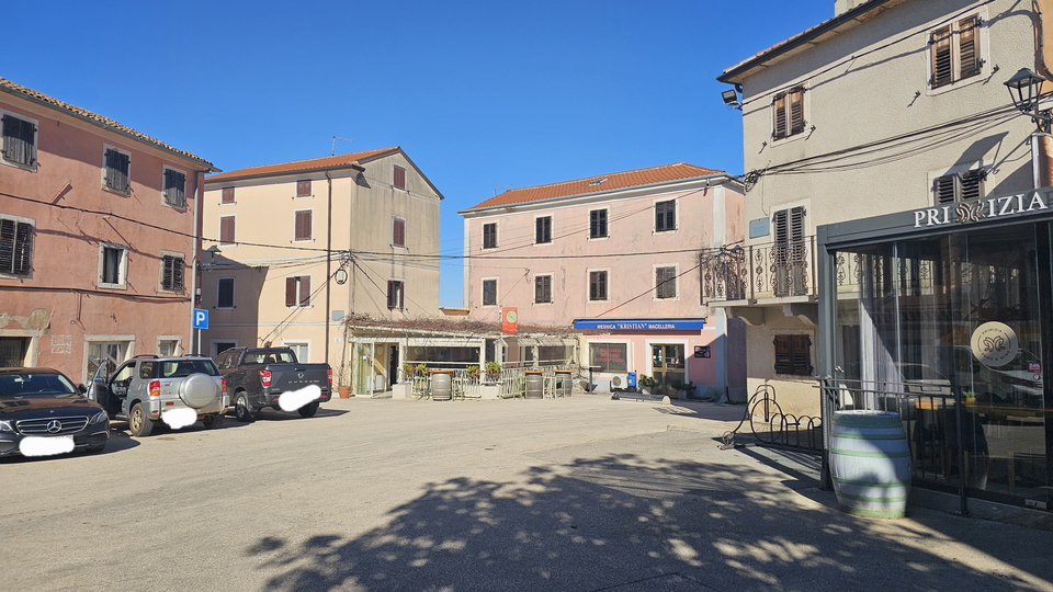 Charming Apartment with a Sea View in Brtonigla near Novigrad