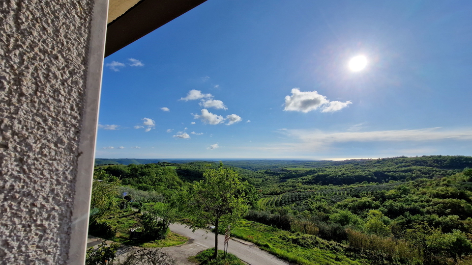 A house with a magic sea view in the vicinity of Buje