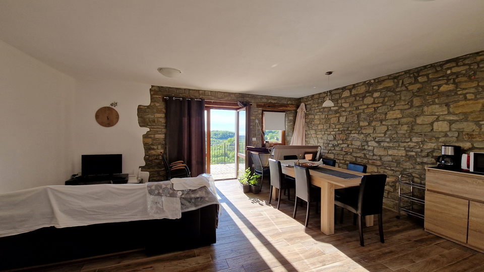 Una casa con vista magica  sul mare vicino a Buie