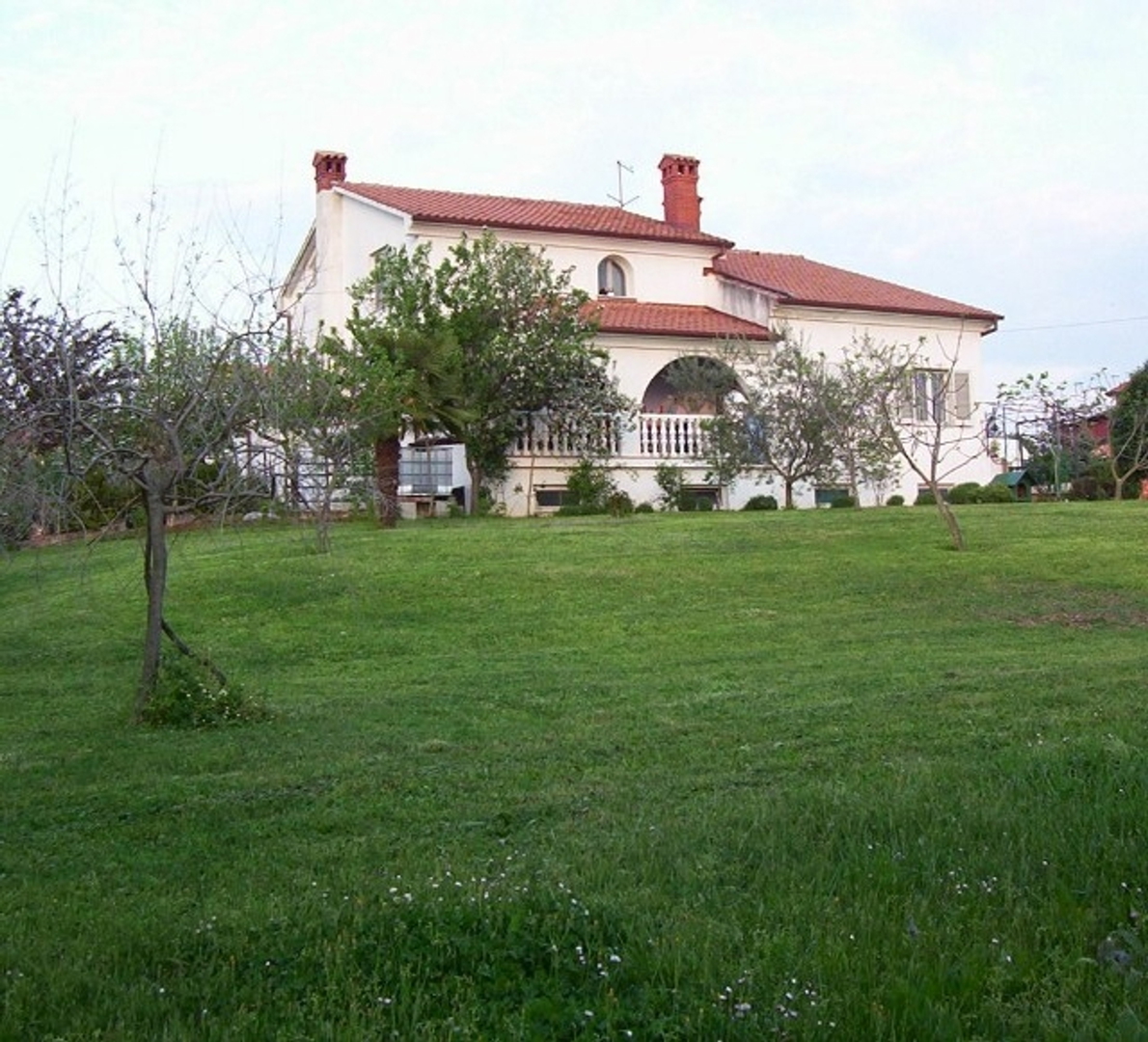 Big house with a  beautiful large land