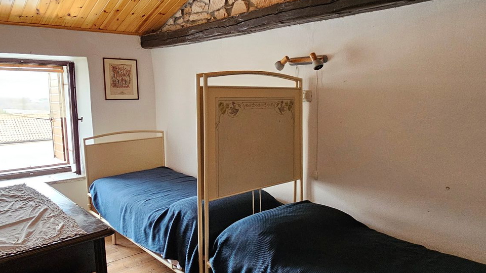 Simpati&ccaron;na kamena istarska ku&cacute;a u Brtonigli